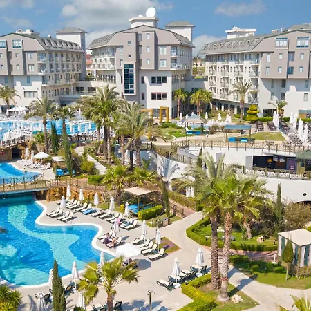 منتجع Novum Garden 5*