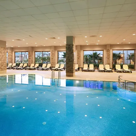 Novum Garden منتجع 5*