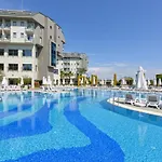 منتجع Novum Garden
