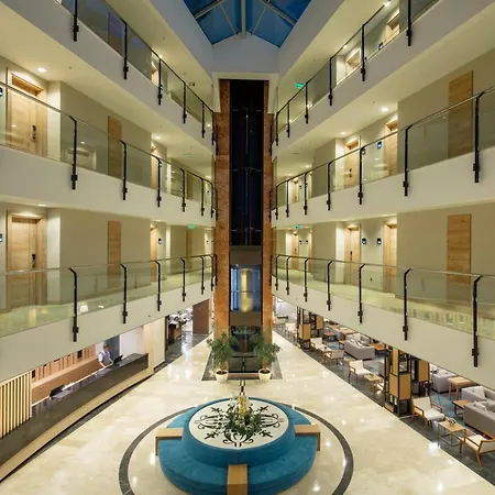 Novum Garden 5*