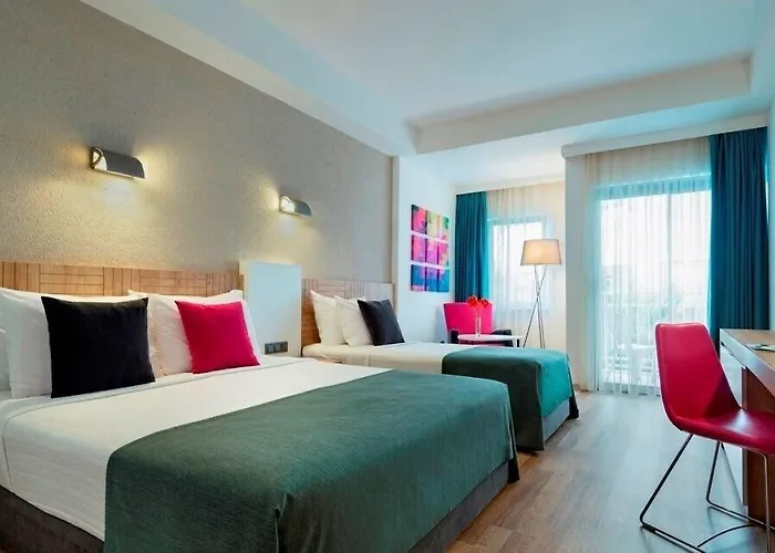 Novum Garden 5* Side