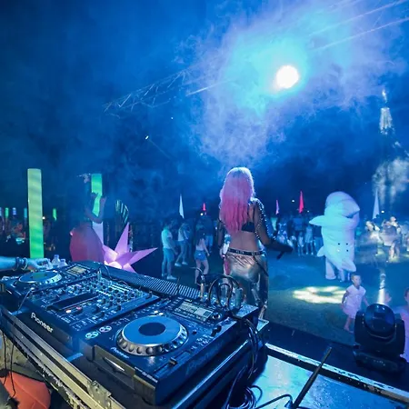 Novum Garden Üdülőközpont