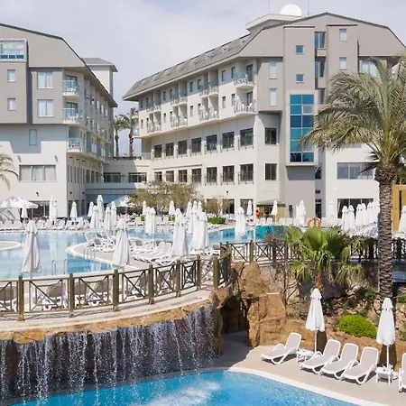 Novum Garden אתר נופש 5*