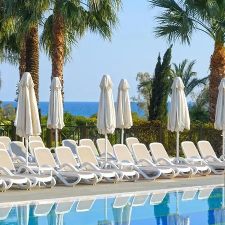 Novum Garden 5* סייד