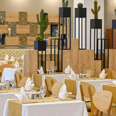 Novum Garden אתר נופש