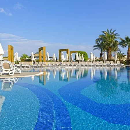 Novum Garden אתר נופש 5*