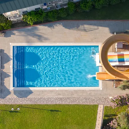 Novum Garden 5* סייד