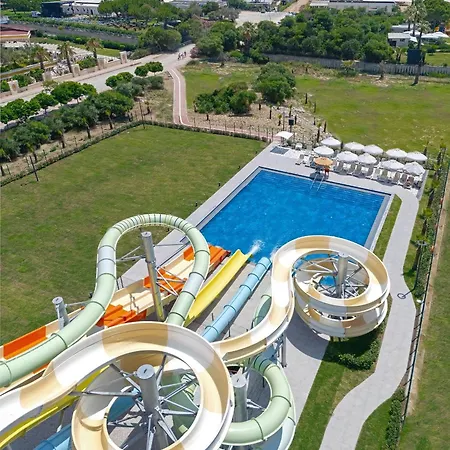 אתר נופש Novum Garden
