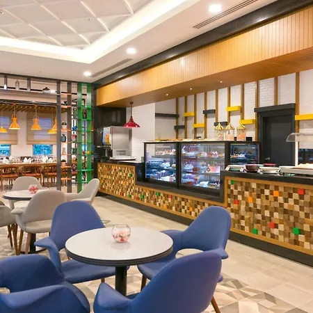אתר נופש Novum Garden 5*